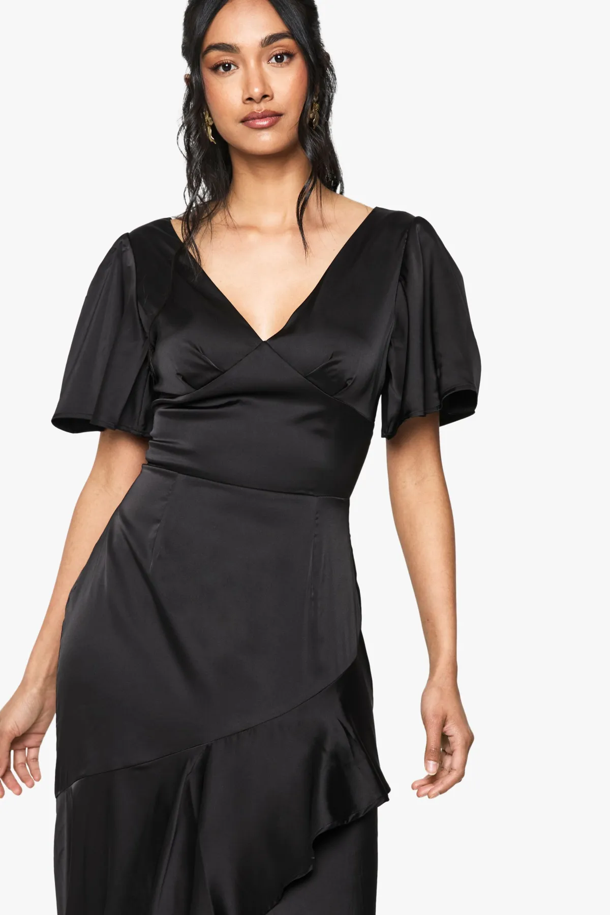 boohoo Robe midaxi en satin à manches d'ange<Femme Satin Et Dentelle|Robes