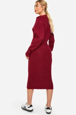 Robe midaxi en tricot doux avec détail de col côtelé épais