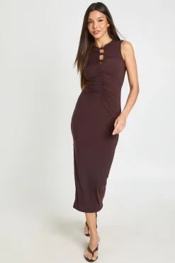 Robe Midaxi Froncée À Double Couche En Tissu Slinky Avec Détail Ajouré Perlé
