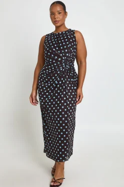 boohoo Robe Midaxi Grande Taille En Mesh À Pois Avec Détail Torsadé<Femme Looks Chocolat|Pois