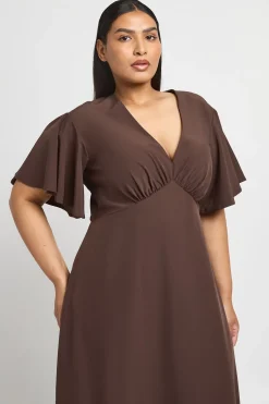 boohoo Robe Midaxi Grande Taille À Manches Papillon<Femme Looks Chocolat|Robes