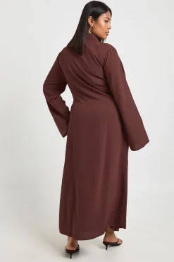 Robe Midaxi Grande Taille Tissée à Détails Drapés et Coupe Portefeuille