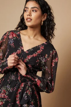 Robe Midaxi à Imprimé Floral avec Détails Volantés et Taille Froncée Petite