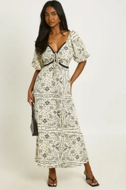 Robe Midaxi À Imprimé Paisley Avec Finitions En Dentelle