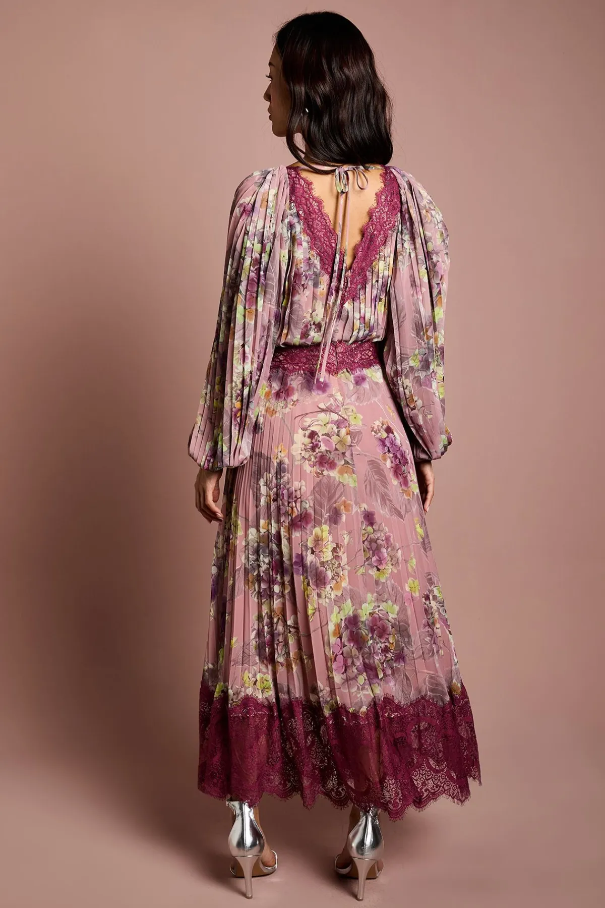 Coast Robe Midaxi à Manches Longues avec Plis et Finitions en Dentelle<Femme Satin Et Dentelle|Robes