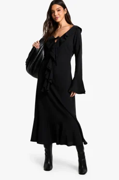 boohoo Robe Midaxi à Manches Longues Texturée à Volants<Femme Toutes Les Robes|Robes À Manches Longues