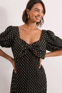 Robe Midaxi Métallisée DP Luxe à Manches Bouffantes et Nœud Frontal