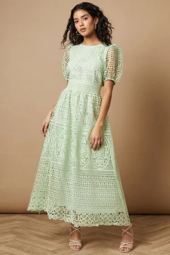 Robe Midaxi Petite à Manches Bouffantes en Dentelle