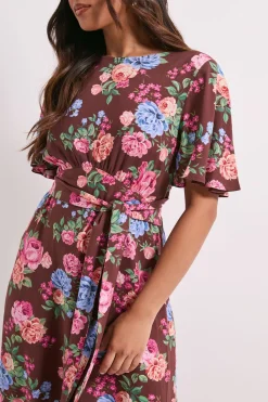 Dorothy Perkins Robe Midaxi Petite à Motifs Floraux avec Couture Empire et Manches Évasées<Femme Toutes Les Robes|Robes D’Automne