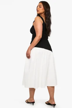 boohoo Robe midaxi Plus à asymétrie et ourlet contrasté<Femme Robes|Toutes Les Robes