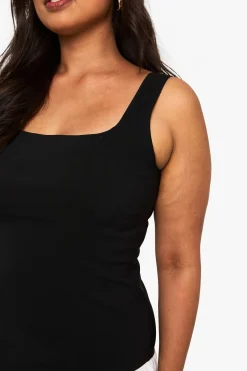 boohoo Robe midaxi Plus à asymétrie et ourlet contrasté<Femme Robes|Toutes Les Robes