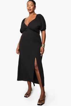 boohoo Robe Midaxi Plus en Imitation de Lin avec dos noué et manches bouffantes<Femme Toutes Les Robes|Robes Patineuses