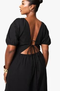 boohoo Robe Midaxi Plus en Imitation de Lin avec dos noué et manches bouffantes<Femme Toutes Les Robes|Robes Patineuses