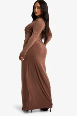 boohoo Robe midaxi portefeuille à col et à taille froncée grande taille<Femme Robes À Manches Longues|Robes