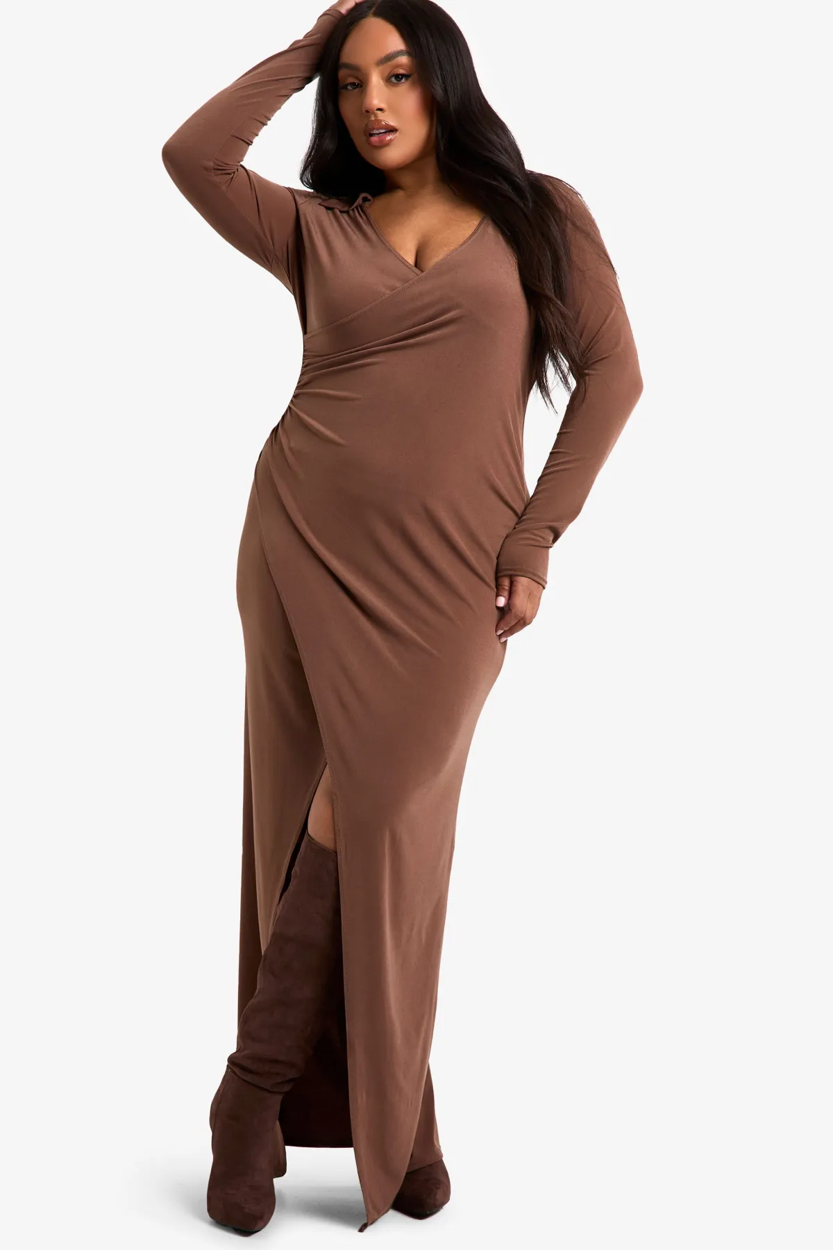 boohoo Robe midaxi portefeuille à col et à taille froncée grande taille<Femme Robes À Manches Longues|Robes