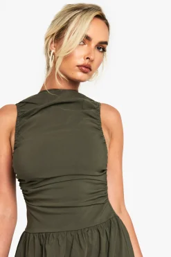 boohoo Robe midaxi sans manches à taille basse froncée<Femme Toutes Les Robes|Robes