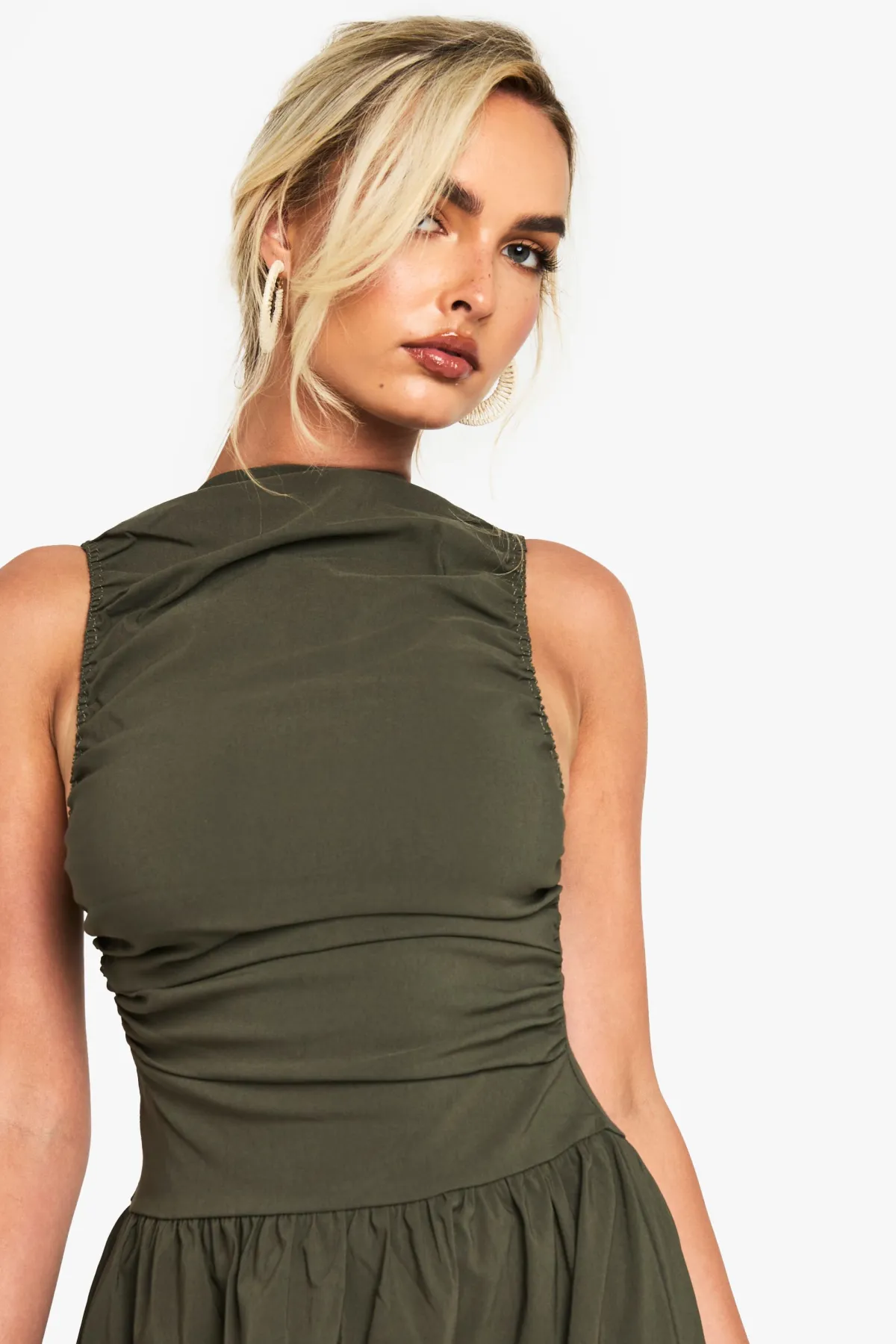 boohoo Robe midaxi sans manches à taille basse froncée<Femme Toutes Les Robes|Robes