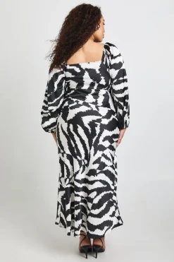 boohoo Robe Midaxi Satinée à Manches Volumineuses Imprimé Animalier Mixte Grande Taille<Femme Satin Et Dentelle|Robes Patineuses