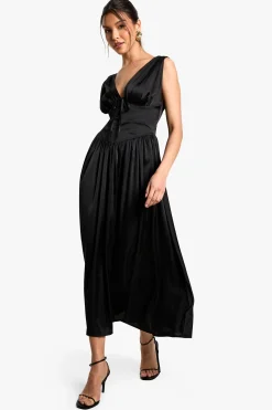 boohoo Robe Midaxi Satin Milkmaid<Femme Robes Babydoll|Satin Et Dentelle