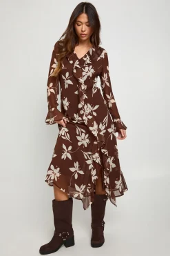 boohoo Robe midaxi smock en chiffon fleuri<Femme Looks Chocolat|Robes À Manches Longues