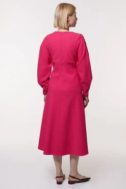 KarenMillen Robe midaxi texturée, ajustée, à taille basse et à manches<Femme Tailleurs|Robes À Manches Longues