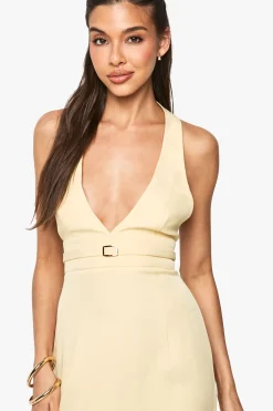 boohoo Robe midi ajustée avec détail de boucle et encolure halter<Femme Robes Mi-Longues|Robes