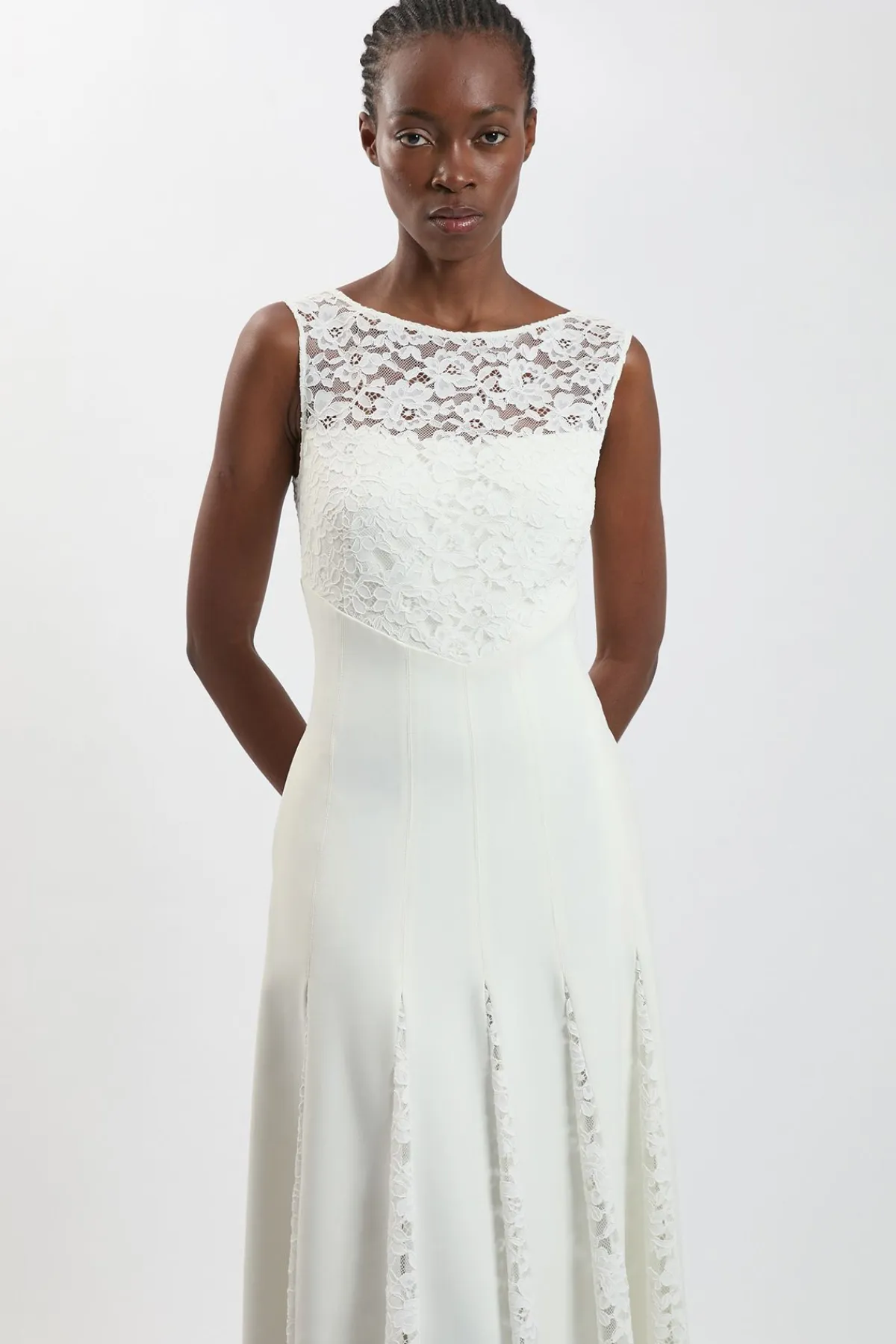 KarenMillen Robe Midi Ajustée Avec Détails En Dentelle<Femme Robes Mi-Longues|Satin Et Dentelle