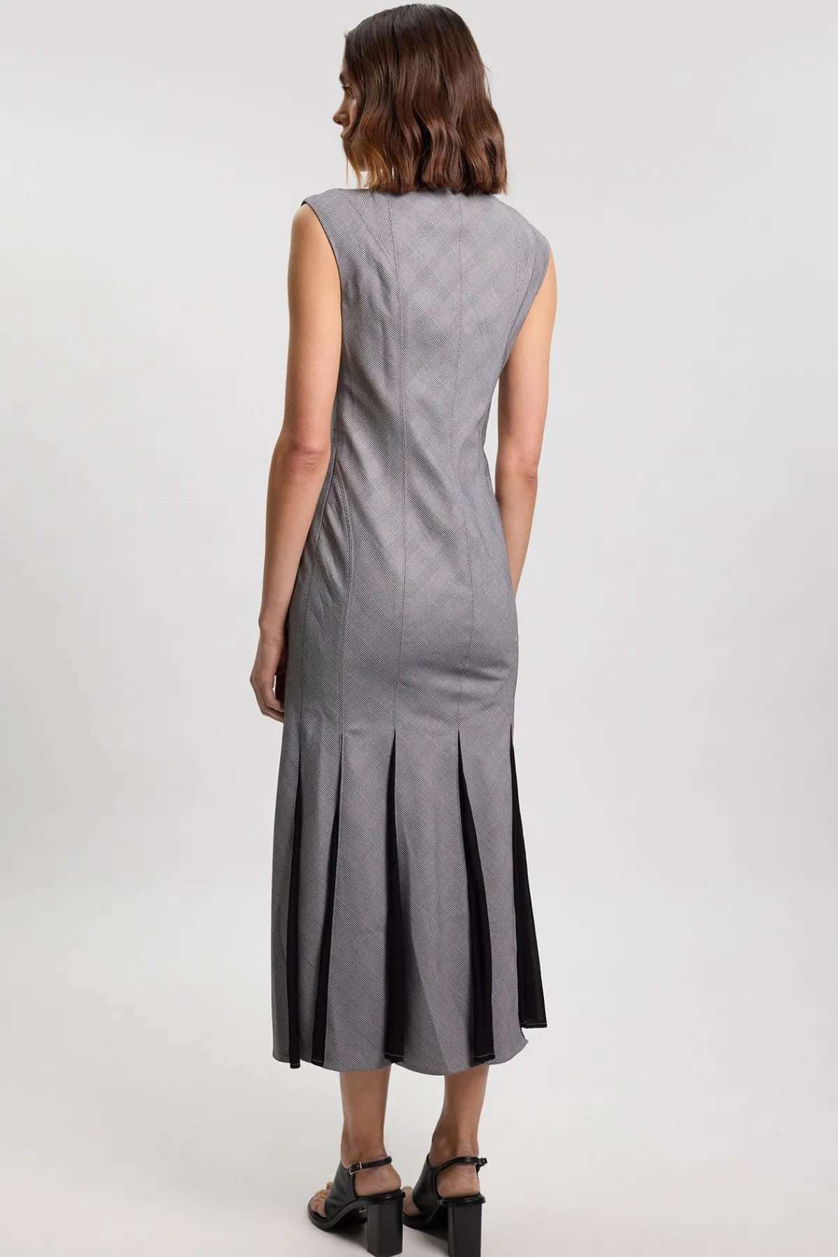 KarenMillen Robe Midi Ajustée À Carreaux Avec Détails Godets<Femme Robes|Robes Mi-Longues