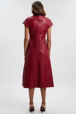 Robe Midi Ajustée à Col en Cuir