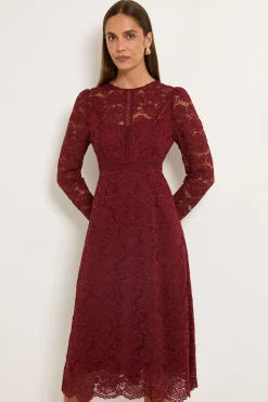 Robe Midi Ajustée et Évasée en Dentelle
