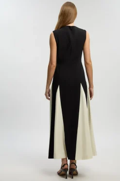 Robe Midi Ajustée Extensible à Blocs de Couleurs et Jupe Évasée