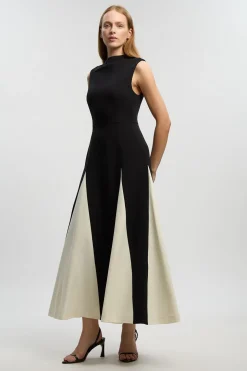 Robe Midi Ajustée Extensible à Blocs de Couleurs et Jupe Évasée