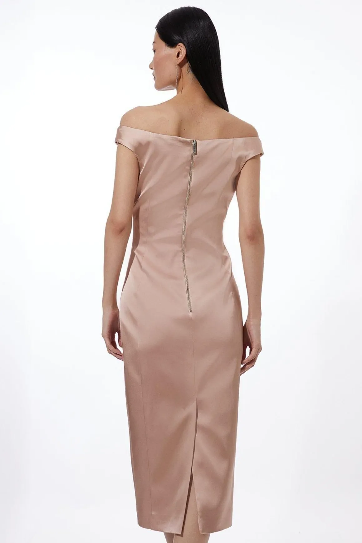 Robe Midi Ajustée Épaules Dénudées à Panneaux en Satin Italien