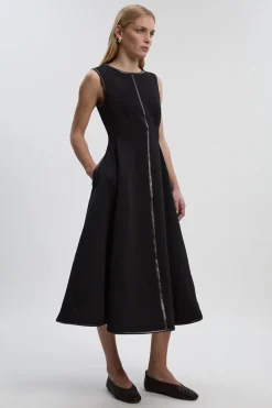 Robe Midi Ajustée Sans Manches à Jupe Évasée en Mélange synthétique Stretch Compact