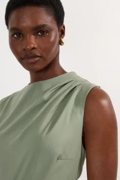 Robe midi asymétrique à corsage drapé ajusté