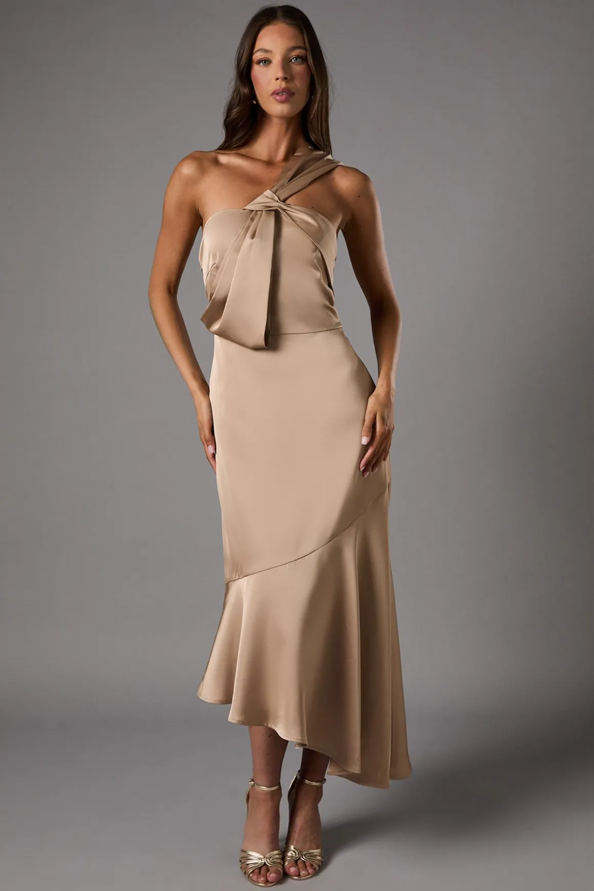 Robe Midi Asymétrique en Satin avec Nœud sur une Épaule