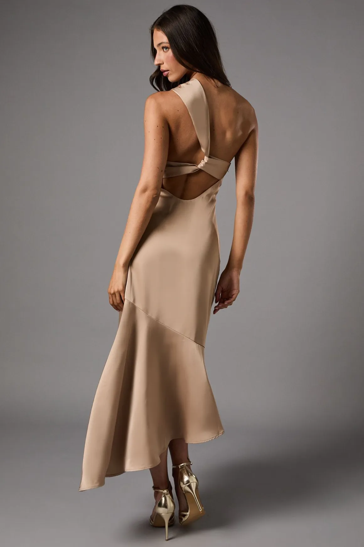 Robe Midi Asymétrique en Satin avec Nœud sur une Épaule