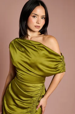 Robe Midi Asymétrique à Une Épaule en Satin Froncé Petite Taille