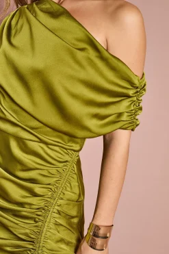Robe Midi Asymétrique à Une Épaule en Satin Froncé Petite Taille