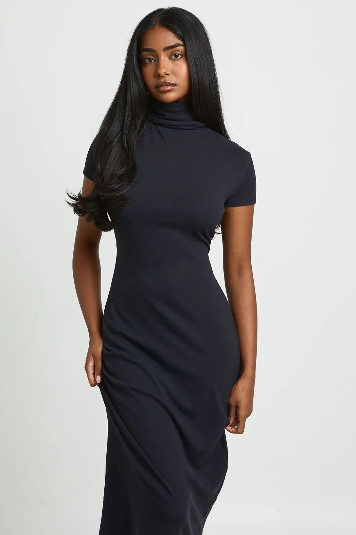 Robe Midi Basique Col Roulé Manches Courtes En Jersey Supersoft