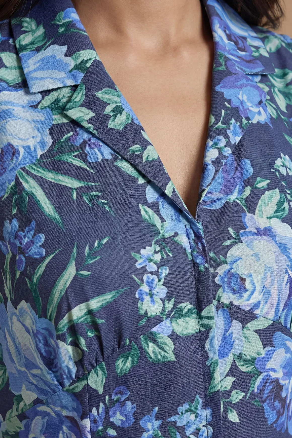 Robe Midi Boutonnée À Motif Floral Bleu Petite