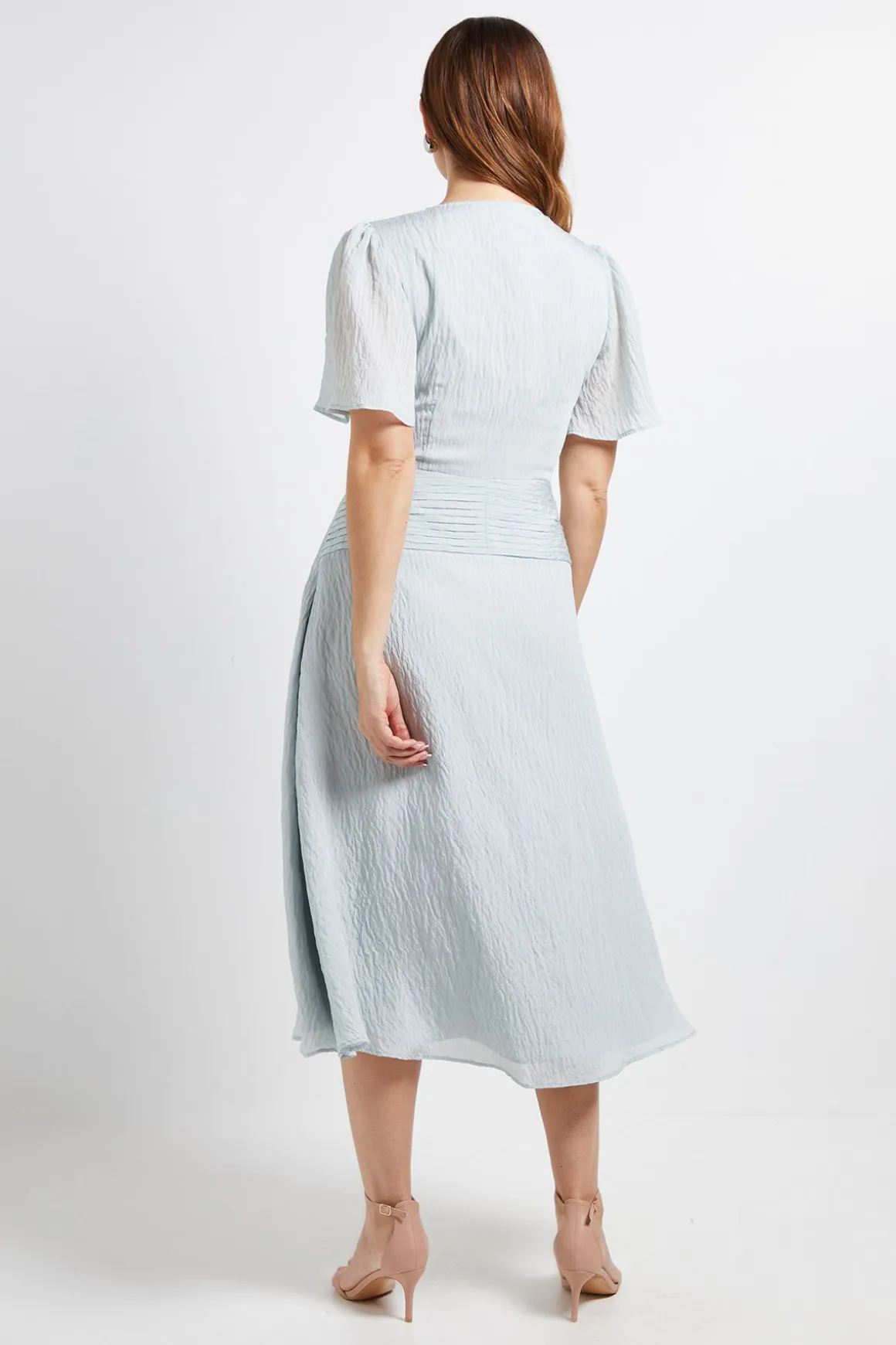 Robe Midi À Boutons Avec Détails De Plis Piqués