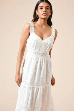 Robe Midi À Bretelles Avec Broderie Anglaise Et Inserts En Dentelle