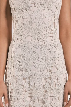 Robe Midi À Bretelles Avec Détails En Dentelle