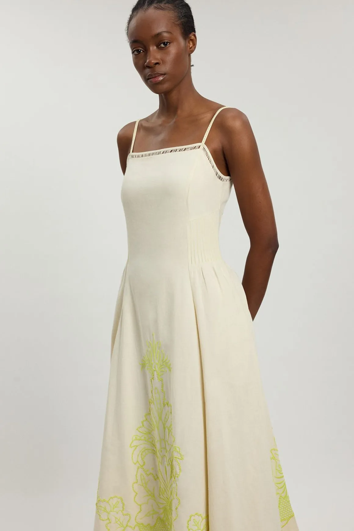 Robe Midi À Bretelles En Mélange De Lin Avec Broderie Ajourée Et Perles