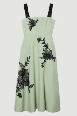 KarenMillen Robe midi à bretelles en viscose et lin avec broderie florale en dentelle placée<Femme Toutes Les Robes|Robes Mi-Longues