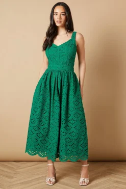 Robe Midi Brodée en Broderie Anglaise