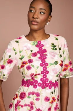 Robe Midi Brodée Florale Avec Dentelle Appliquée