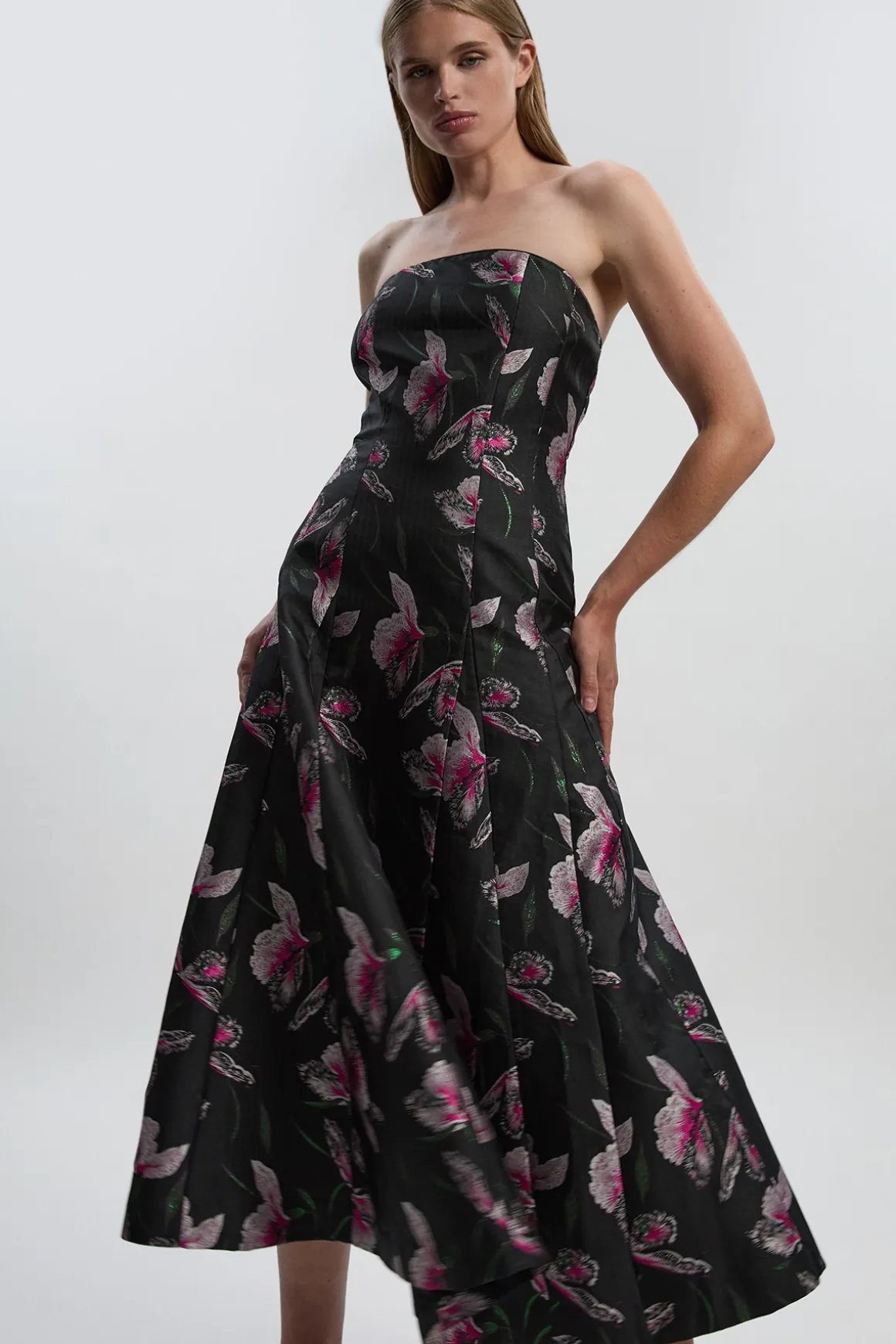 Robe Midi Bustier à Jupe Ample en Jacquard