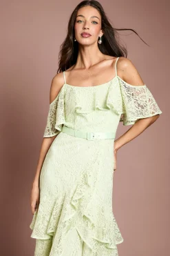 Robe Midi Ceinturée À Bretelles Avec Détails De Dentelle Et Volants